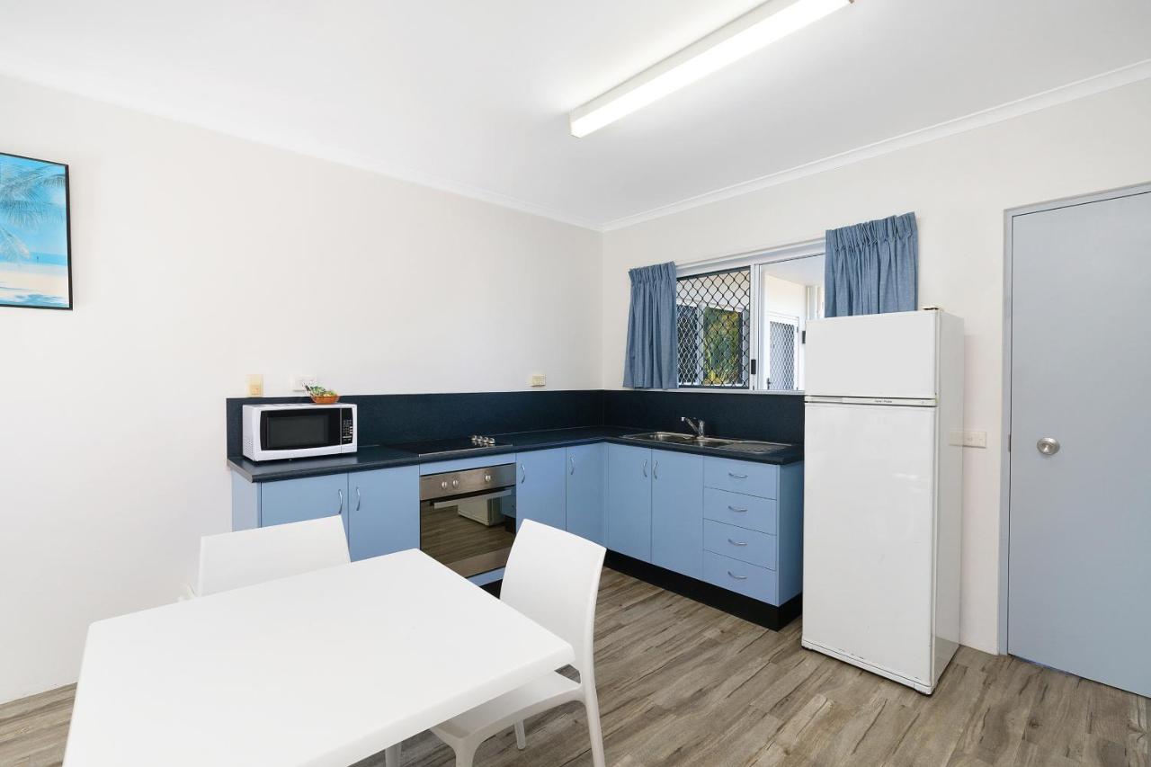Cocos Holiday Apartments Trinity Beach Exterior photo