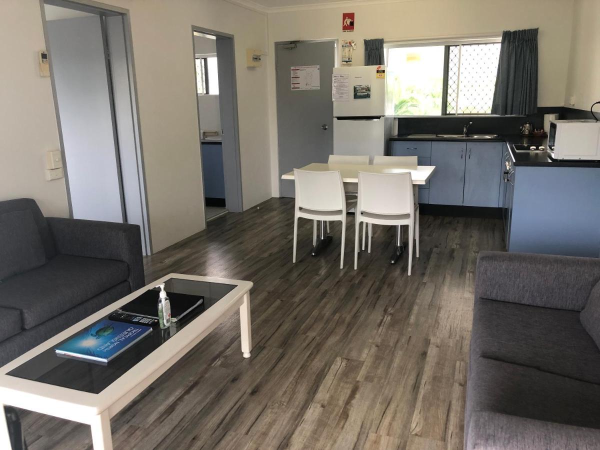 Cocos Holiday Apartments Trinity Beach Exterior photo